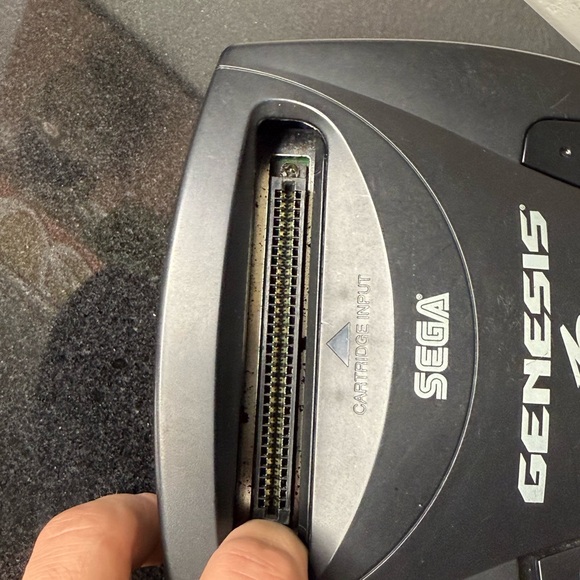 Sega Genesis Model 3 Console Bundle - Picture 10 of 15